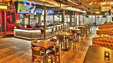 Fifth Avenue Royal Oak