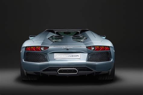 2013 Lamborghini Aventador LP700-4 Roadster Revealed - autoevolution