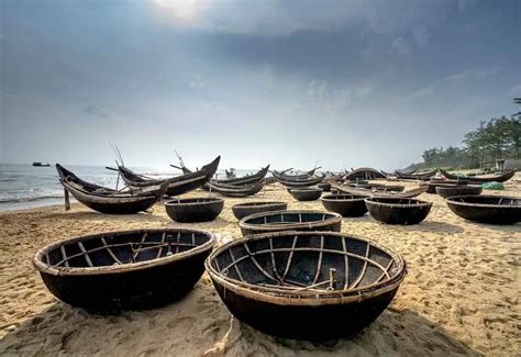 Coracle Ride Hampi - Book Now @ Rs.299 (15% off)