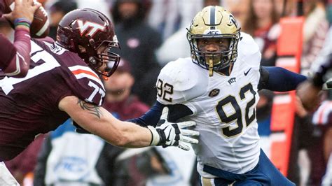 Pittsburgh coach Pat Narduzzi kicks starting defensive end Rori Blair ...