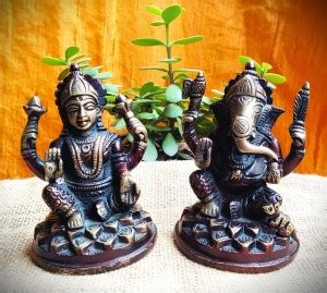 MIRAMAYEE Hindu Lord Lakshmi Ganesha Religious Murti statue in Pure ...