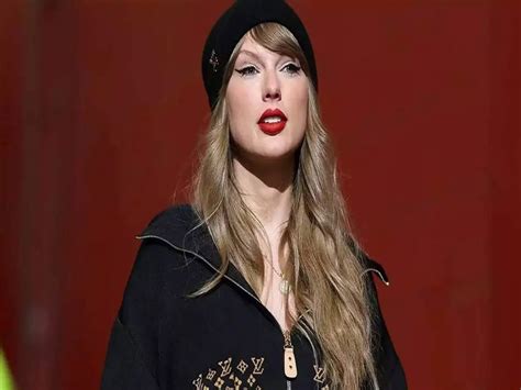 Trump-Taylor feud reignited? President mocks popstar after Super Bowl ...