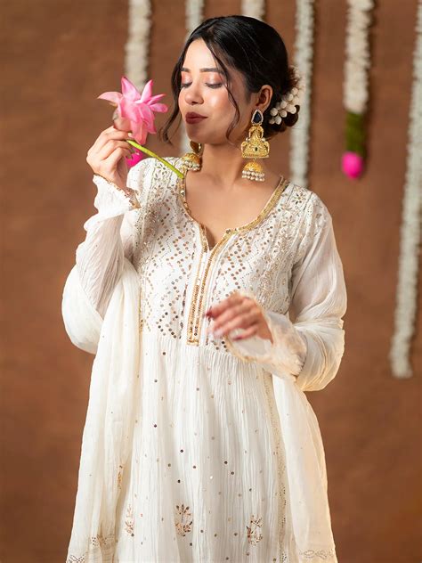 Shanaya Mul Chanderi Chikankari Kurta Set - White