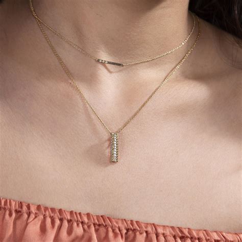 Exclusive List of Light Neck Chain Designs for the Brides of Today