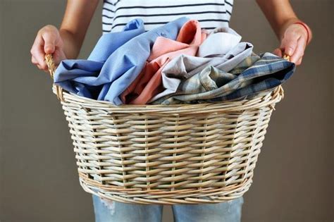 洗衣服做家务的男孩元素素材下载-正版素材401218833-摄图网