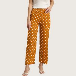 Qurvii - Destination for women of all sizes with curves