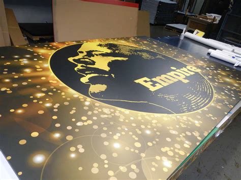 Digital Sign Graphic Design 的图像结果