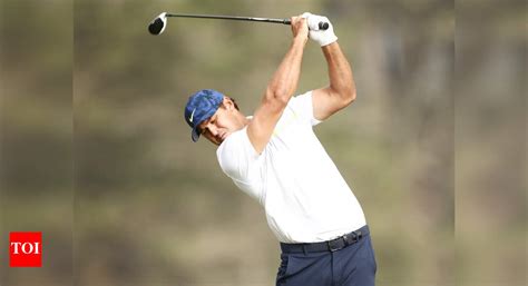 Brooks Koepka overcomes hip tightness to stay in contention at PGA ...