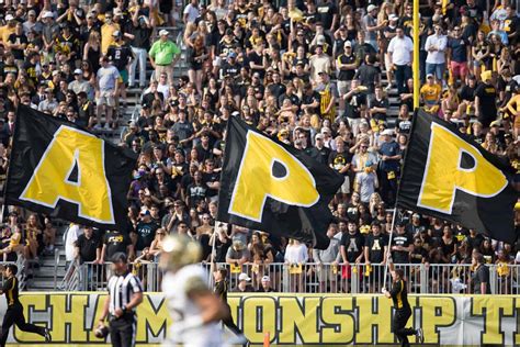 Appalachian State, Charlotte schedule four-game football series