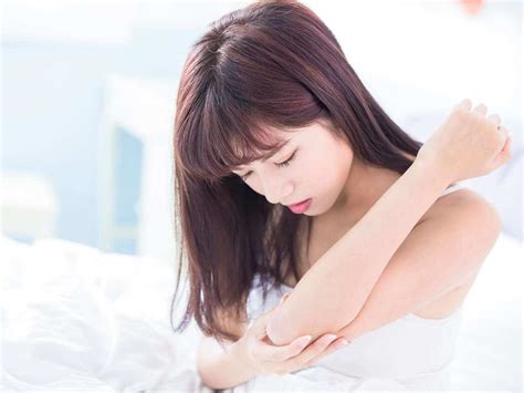 Left Eye Twitching Superstitions and Spiritual Meanings - What Spiritual