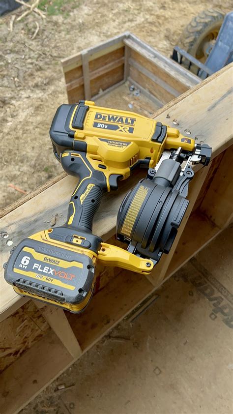 Battery powered nail guns — The Mexican Carpenter