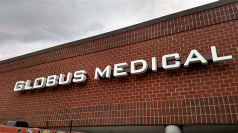 What to Consider When Buying an Outdoor Business Sign - Express Signs ...