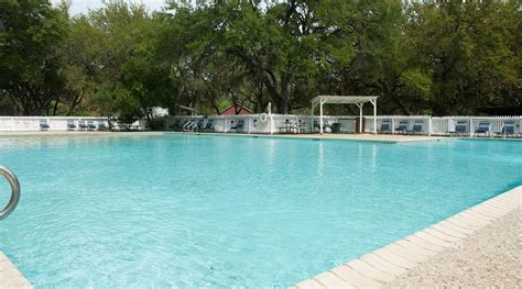 THOUSAND TRAILS MEDINA LAKE (Lakehills) - Campground Reviews, Photos ...