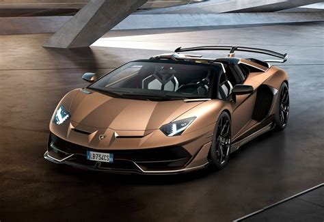 Spettacolo: Lamborghini Aventador SVJ Roadster - AutoRAI.nl