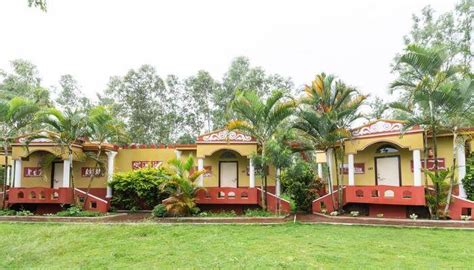 6 Handpicked Resorts Near Lambasingi For A Quick Getaway!