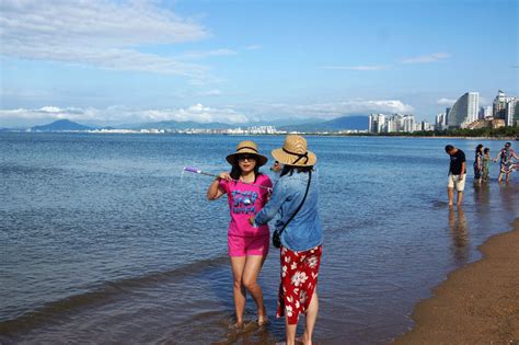 科学网—三亚湾海滩掠影（4）：拍照和自拍 - 徐长庆的博文