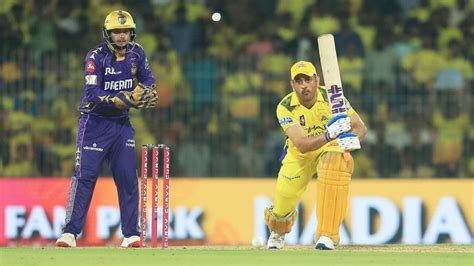 Dhoni's disastrous decisions dissected as KKR thrash CSK