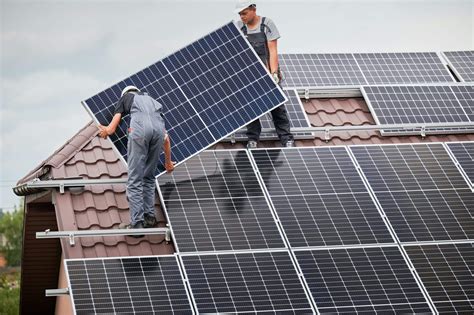 Tesla Solar Review 2026: Power Your Home Smarter