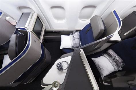 Flight Review: United (767-300ER) Polaris Business Class