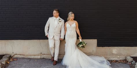Alexis + Troy - Madison Event Center - Cincinnati Wedding Photographers
