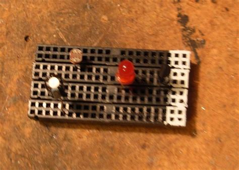 Mini Breadboard Explained 的图像结果