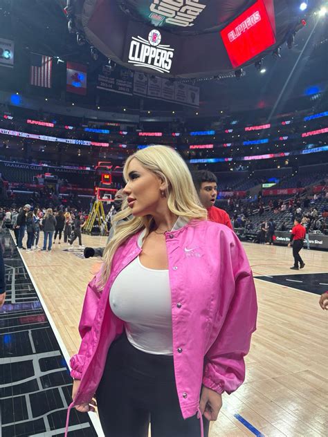 In Photos: Savannah Bond attends LA Clippers' defeat of Washington Wizards at Crypto.com Arena