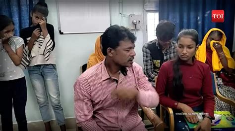 Sania, a class 10th topper request cop to meet her father in jail