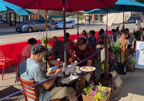 Colorado lawmakers back off plan to force cuts to tipped minimum wage ...