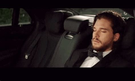 Kit Harington spoofs Jon Snow resurrection at Globes- The Etimes ...