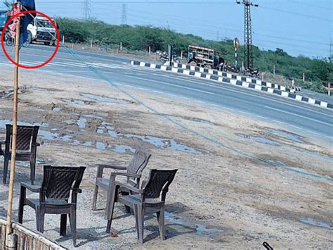 Speeding Thar rams into bike on Jaipur's NH-52, 1 dead: Driver flees ...