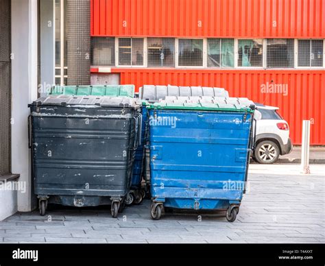 Industrial waste bin hi-res stock photography and images - Alamy