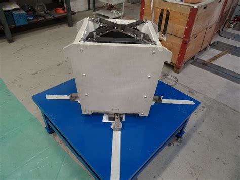 Vibrating Tables for Testing, Compacting, Loosening