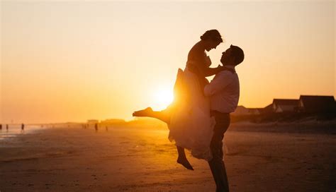 15 Little Signs That You Have Found Your Person - lifeberrys.com