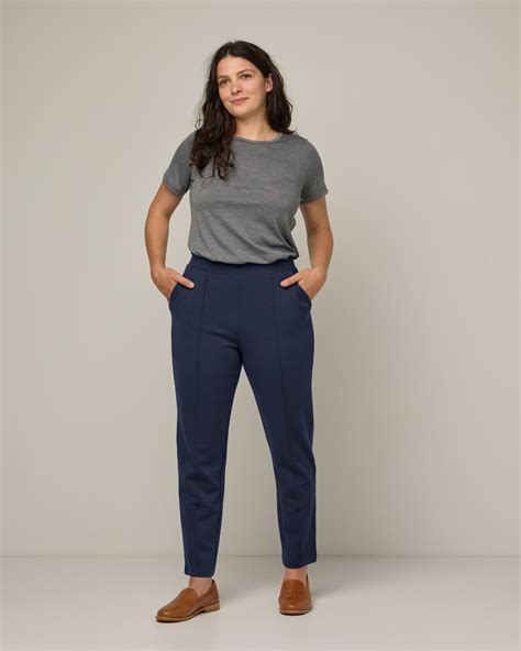 Rosso Straight Merino Wool Ponte Pant - Washed Navy – Rosso Straight ...
