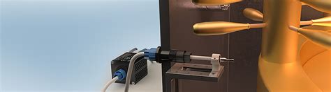 Precise color testing of vacuum coatings | Micro-Epsilon