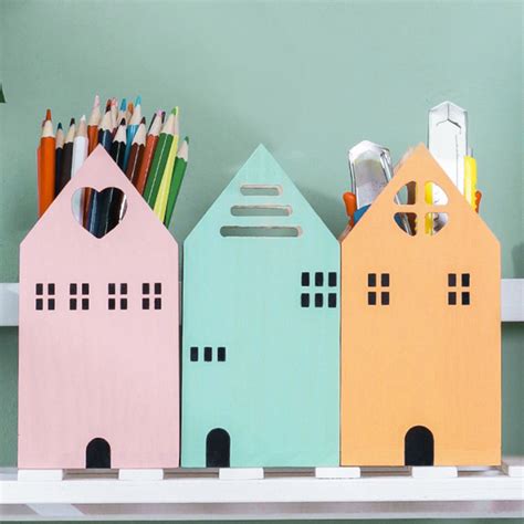 Wooden Pen Stand Online - Premium Desk Organiser | Nestasia