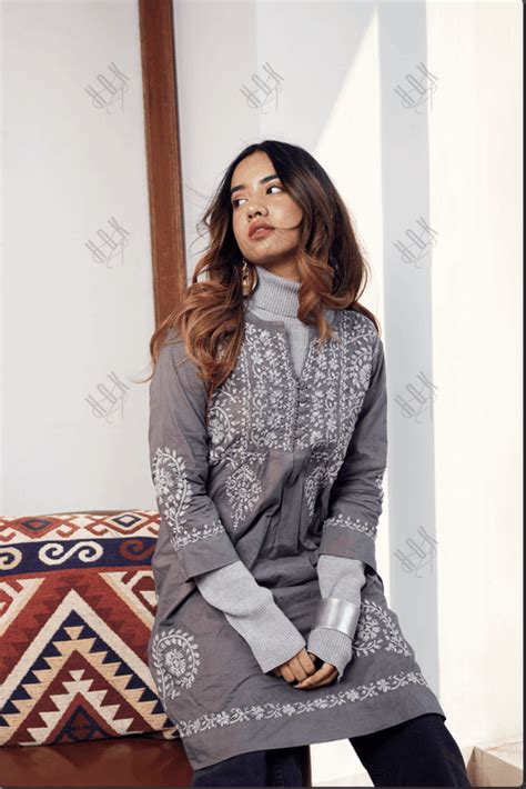 HOK Chikankari Short Tunic for Women -Grey - House Of Kari (Chikankari ...