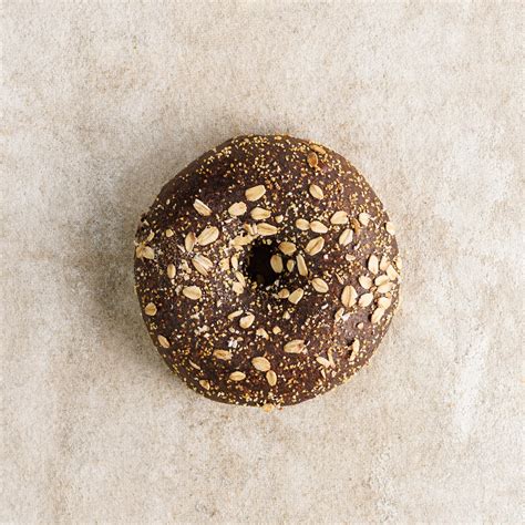 Sourdough Pumpernickel Bagel – Jyan Isaac Bread