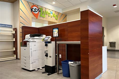 Library Copy Machine 的图像结果