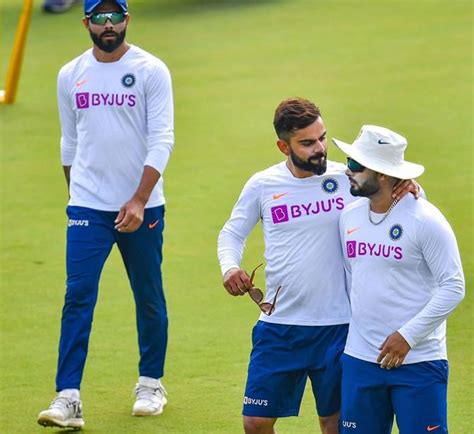 PIX: Kohli & Co take pink ball throwdowns in between red ball nets ...
