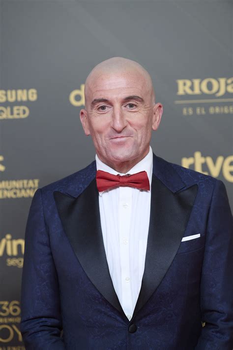 Unauthorized Living Summary, Latest News, Trailer, Season List, Cast ...