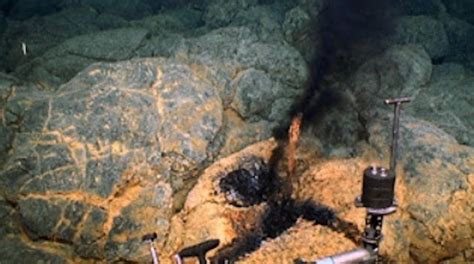 Mile-deep underwater volcano off West Coast could erupt soon ...