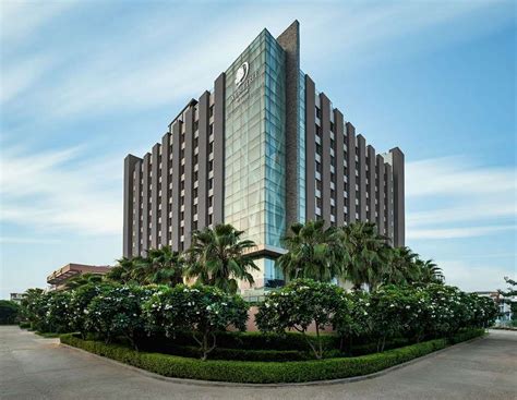 DOUBLETREE BY HILTON GURUGRAM BAANI SQUARE (Gurugram (Gurgaon)) - Hotel ...