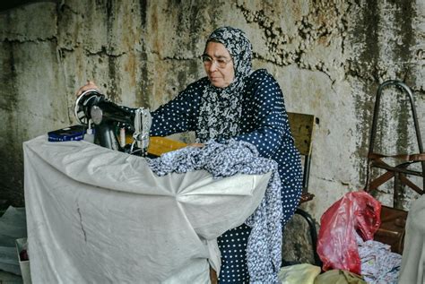 Woman Aging Process 的图像结果