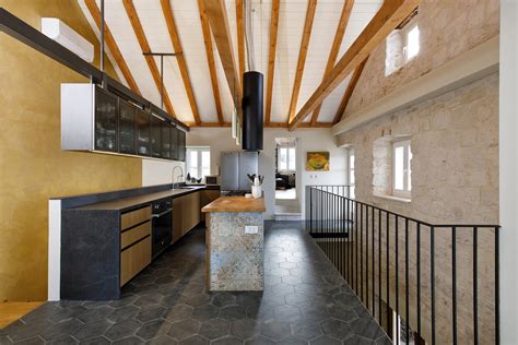 Photo 15 of 28 in House in Nerezisca, Island Brac by Branka Juras - Dwell