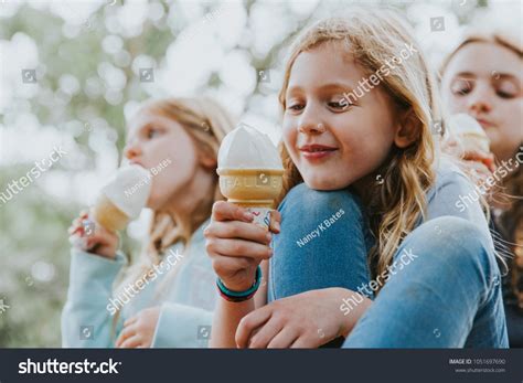 94,454 Kid Ice Creame Images, Stock Photos & Vectors | Shutterstock