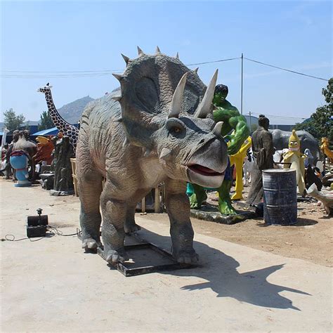 玻璃钢恐龙雕塑，仿真恐龙雕塑 - 河北卓景雕塑公司