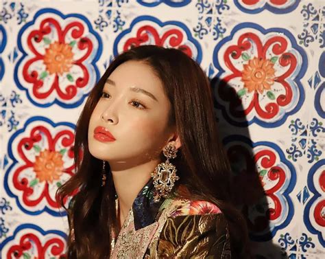 K-Pop diva Chung Ha can sing in three languages- The Etimes ...