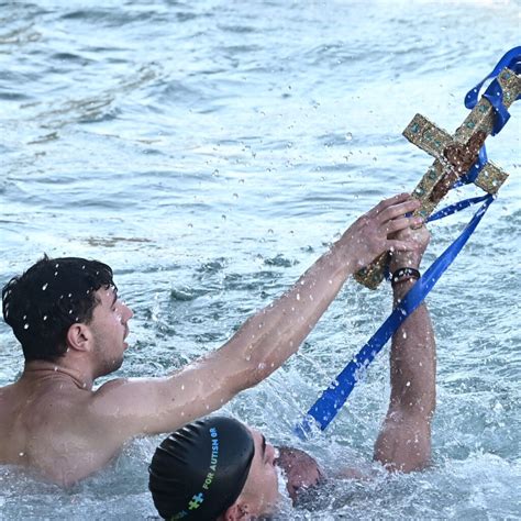 Christmas in Greece: A Magical Season of Traditions, Food, and ...