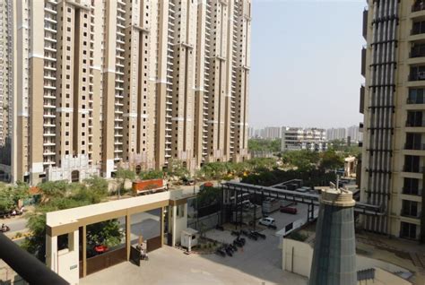 Amrapali Golf homes is in Sector 4 Greater Noida, for best price ...
